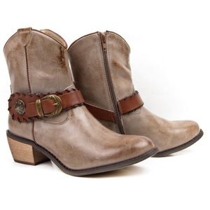 Women’s Roper Short Boots Size 8.5